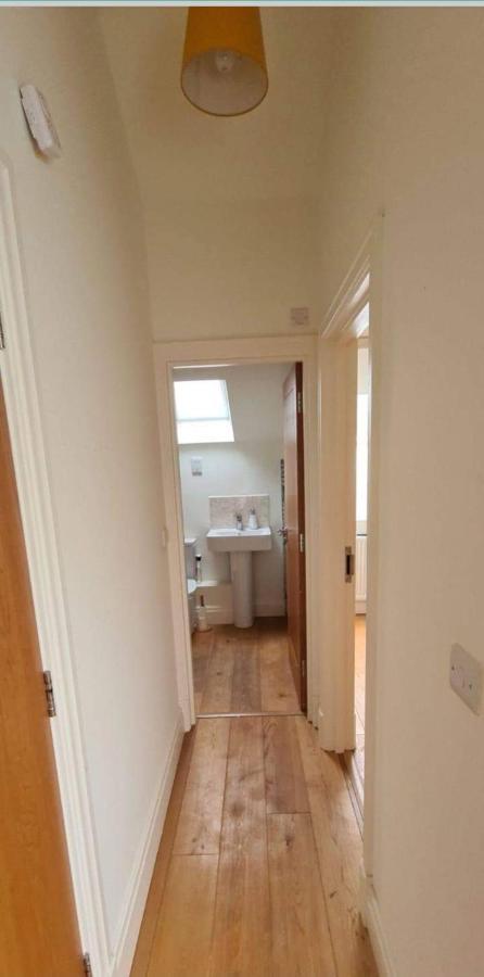 Appartement Charming 1-Bed Loft In Caerleon à Newport  Extérieur photo