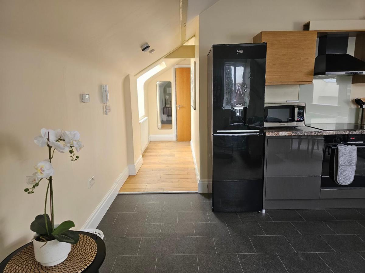 Appartement Charming 1-Bed Loft In Caerleon à Newport  Extérieur photo