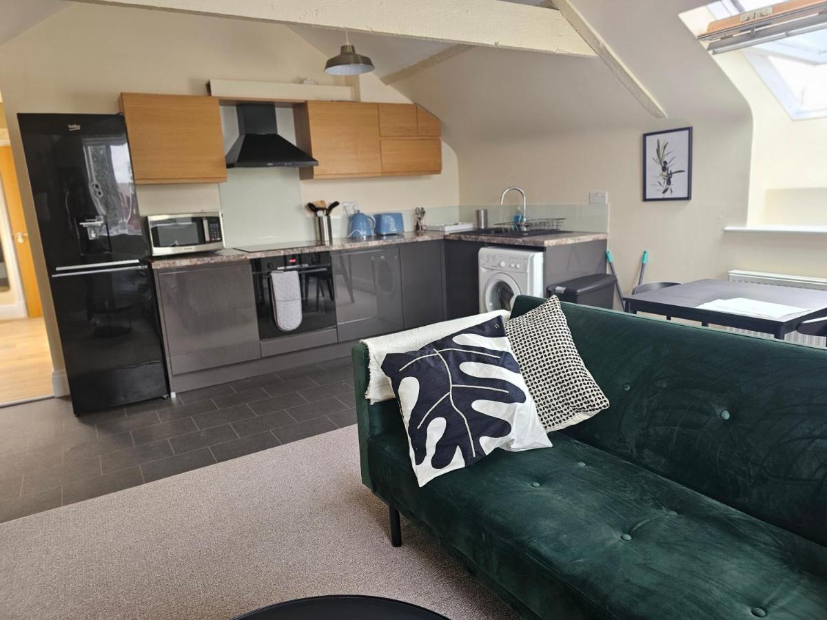 Appartement Charming 1-Bed Loft In Caerleon à Newport  Extérieur photo